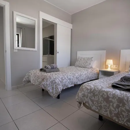 Oasis San Antonio Lejlighed